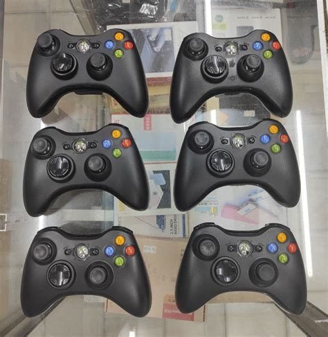 Xbox 360 Original Wireless Controller, Video Gaming, Gaming Accessories, Controllers on Carousell