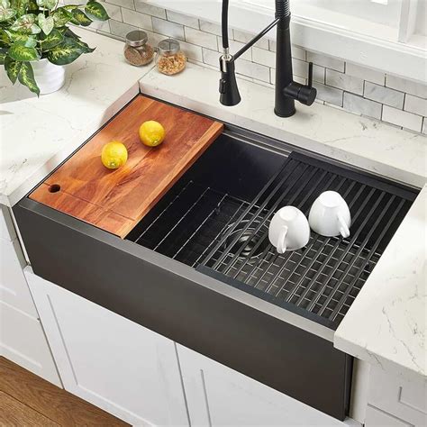 Amazon.com: black farmhouse sink