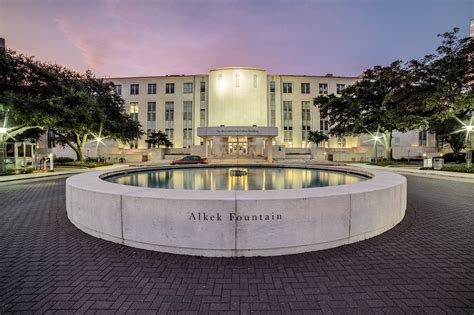 Baylor College Of Medicine Graduate School Of Biomedical Sciences - School Walls