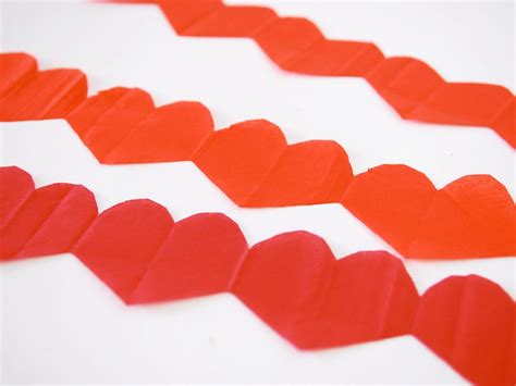 Paper Heart Chain | DIY for Beginners | KiwiCo