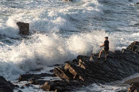 Surf Fishing Tips: Tricks to Catch More Fish - Fishmasters.com