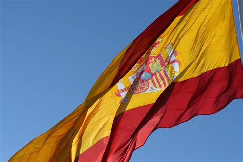 File:Spanish flag.JPG - Wikimedia Commons