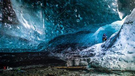 Photographing the Jaw-Dropping 'Crystal Caves' of Iceland