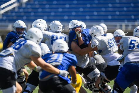 SDSU Football Media Day: Mason McCormick pouring into younger players, teaching them the ...