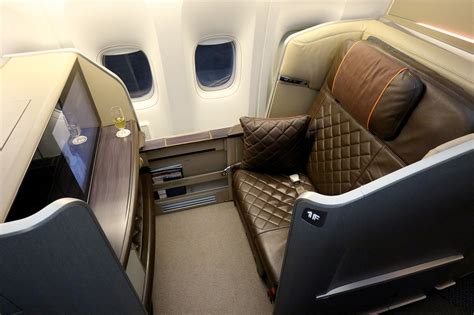 Review: Singapore Airlines 777-300ER First Class | Mainly Miles