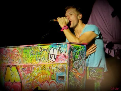 Chris Martin & the piano â - Coldplay Timeline