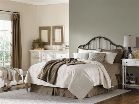 20 Elegant Sage Green Bedroom Ideas