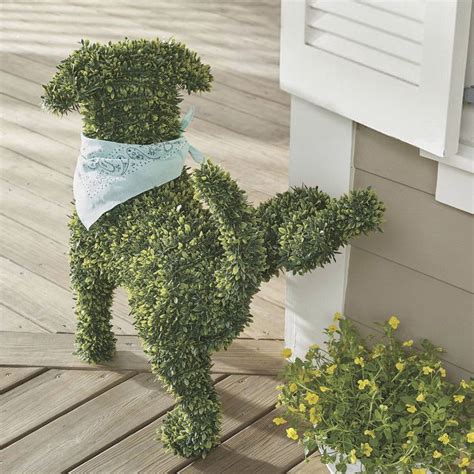 Decorative Peeing Dog Topiary | Boxwood Garden Art