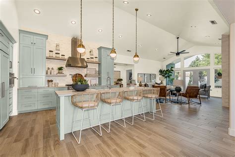 Joanna Gaines Shares Her Favorite Cozy Kitchen Color Combinations