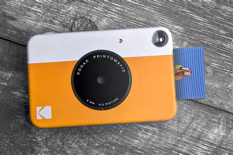 Kodak Printomatic Is A Photo Printer And A Digital Camera Rolled Into One - SHOUTS