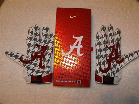 Nike Vapor Jet 2.0 gloves http://www.ebay.com/itm/Alabama-Nike-Vapor-Jet-2-0-Football-Gloves ...