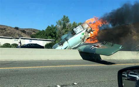 Vintage WWII Fighter Plane Crashes on California Highway | Live Science