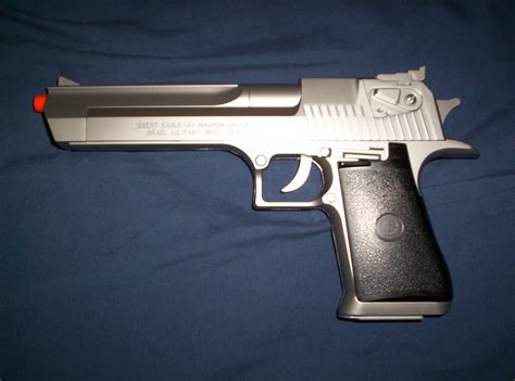 File:Desert Eagle .44 Magnum Airsoft Gun.JPG - Wikimedia Commons