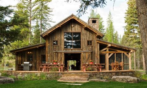 10 Rustic Barn Ideas To Use In Your Contemporary Home