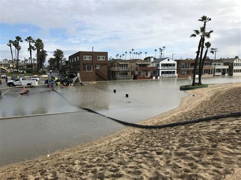 Slideshow: 3rd Southern California storm brings flooding, rockslides | 89.3 KPCC