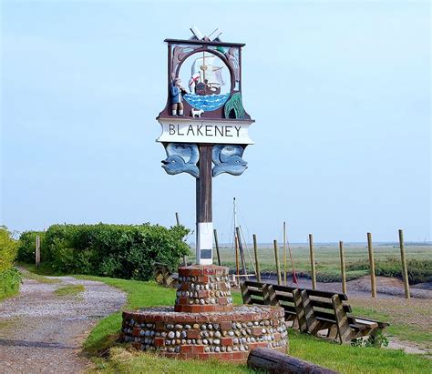 rambles with a camera: Norfolk...................... the Seals at Blakeney Point