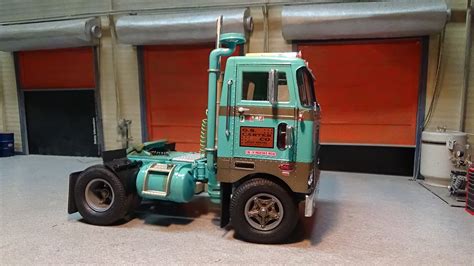 Peterbilt - Model Trucks: Big Rigs and Heavy Equipment - Model Cars Magazine Forum