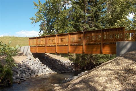 Glulam Beam Pedestrian Bridges | Custom Park & Leisure