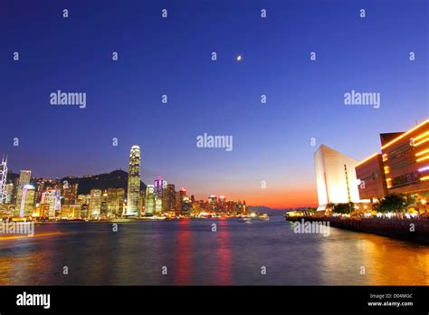 Hong Kong skyline at night Stock Photo - Alamy