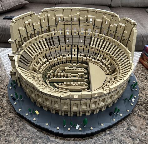 Lego Colosseum - First Lego set in 10+ years : r/lego