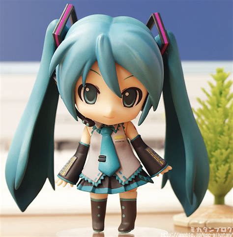 Hatsune Miku Promoting Toyota Corolla | Together With Japan