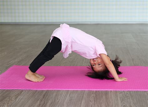 2 Person Yoga Poses For Kids / 3 Yoga Poses You Can Do At Home With Your Kids Urban Family ...