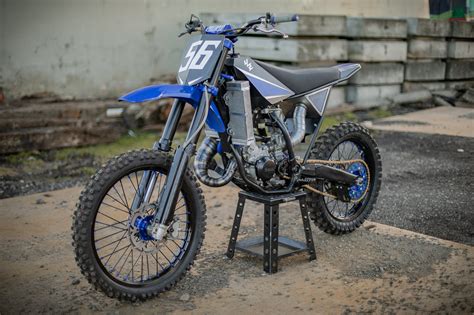 “The Blue Duck”: Custom Yamaha YZ125 by Max Miille – BikeBound