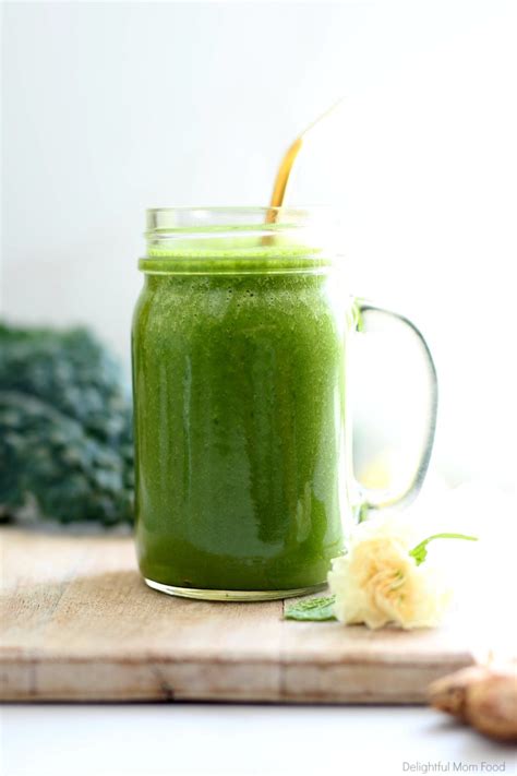 Chlorella Detox Smoothie - Delightful Mom Food