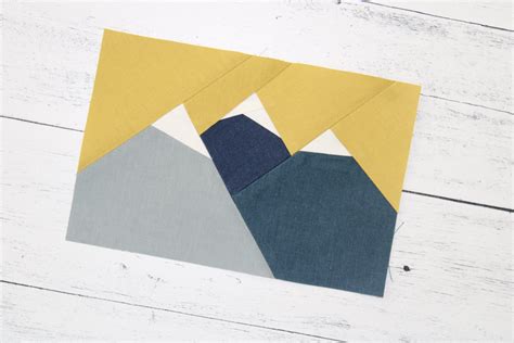 Modern Mountains Quilt Block and Zipper Pouch Foundation Paper Piecing Templates — Bayhill Studio