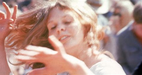 33 Summer Of Love Photos That Capture Hippies At Their Height