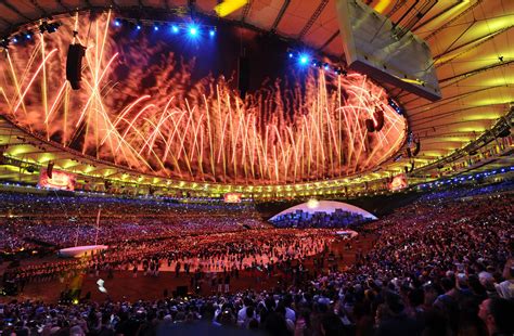 Photos: Opening ceremony of the Rio 2016 Olympic Games | Rio olympics 2016, Olympic games ...