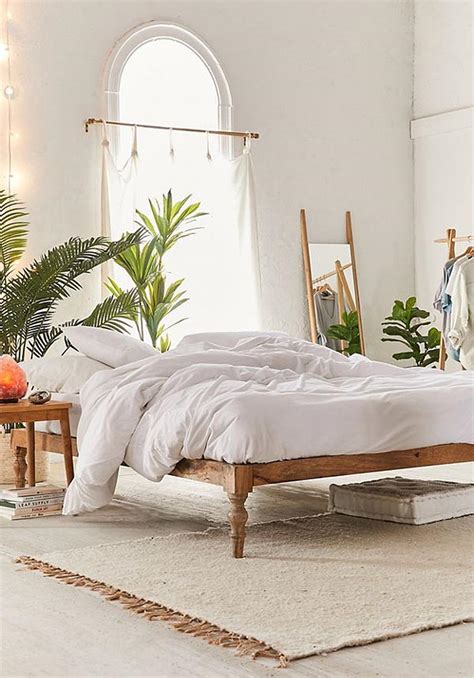 How To Create The Perfect Boho Chic Bedroom - Posh Pennies