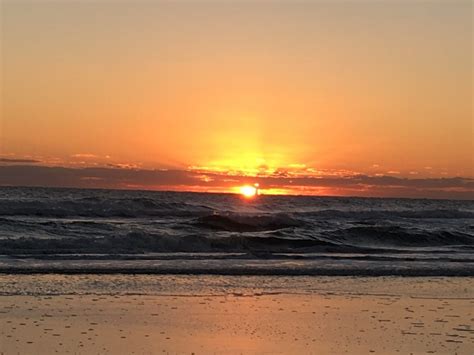 Beautiful Sunrise in Daytona Beach this morning....- The Volusia Community