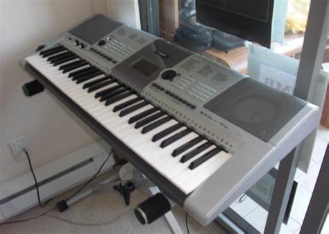 Electronic Keyboard Piano Synthesizer Yamaha - Music - Invention Ideas Museum