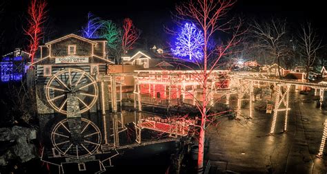 christmas dollywood - My Pigeon Forge