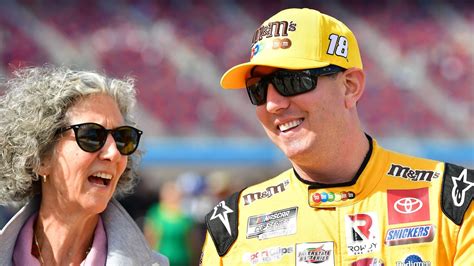 Kyle Busch Celebrates 'Lots To Be Thankful For' In Family Tweet