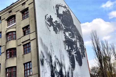 Berlin Graffiti Art – Learning To Love The Outlier