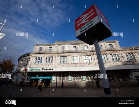 Swansea Railway Station Stock Photos & Swansea Railway Station Stock Images - Alamy