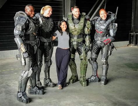 The cast of Halo towering over an average height person : r/halo