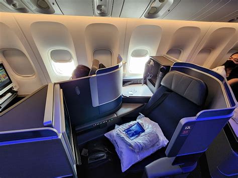 Trip report: United Business Class San Francisco to Honolulu 777 | Lux-Traveller