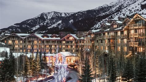 The 5 Best Luxury Hotels in Yellowstone (2024)