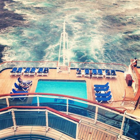 Deb's Days: Cruise Ship Pools