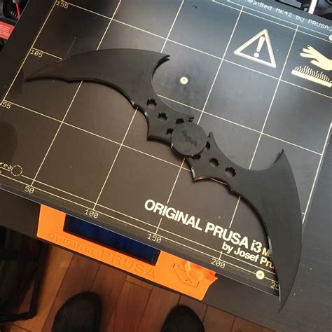 nerdy views: 3D Printed Batarang