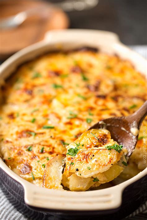 Cheesy-Scalloped-Potatoes-6 - The Chunky Chef