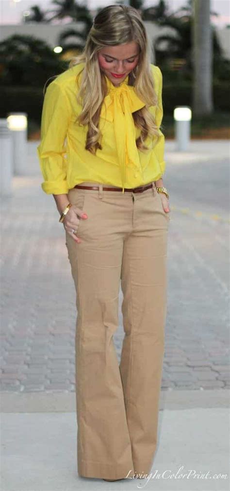 Women Khaki Pant Outfits- 20 Ways Girls can Wear Khaki Pants