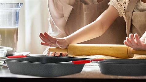 The Best Nonstick Bakeware Sets on Amazon