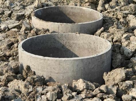 Concrete Septic Tank Lid: Sizes, Weight & Cost (Explained)