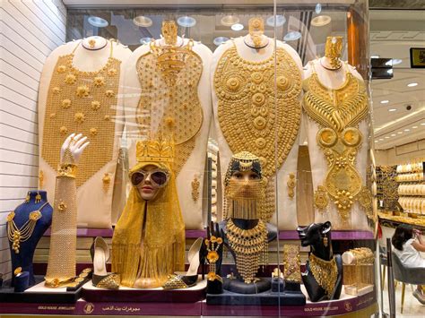 Dubai Gold Souk: All You Need to Know [2024]