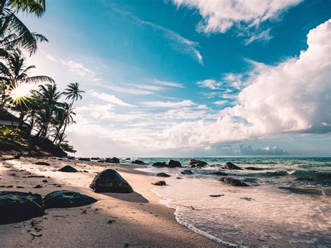 Kumpulan Gambar Pemandangan Pantai Indah Sejukkan Mata