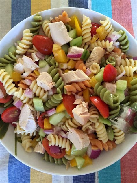 Easy Chicken Pasta Salad – Healthy Main Dish Pasta Salad Recipe! – Melanie Cooks